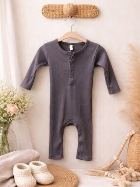 Quincy Mae Ribbed Romper 0–3M Dusty Plum Like New